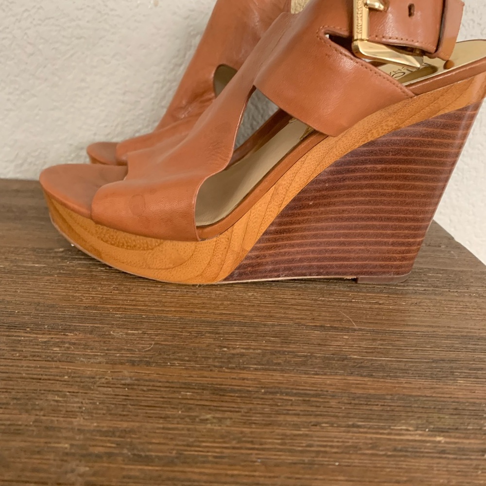 Women's Tan Wedge Sandals